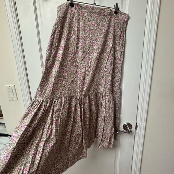 H&M Mid calf floral midi skirt - Picture 3 of 5
